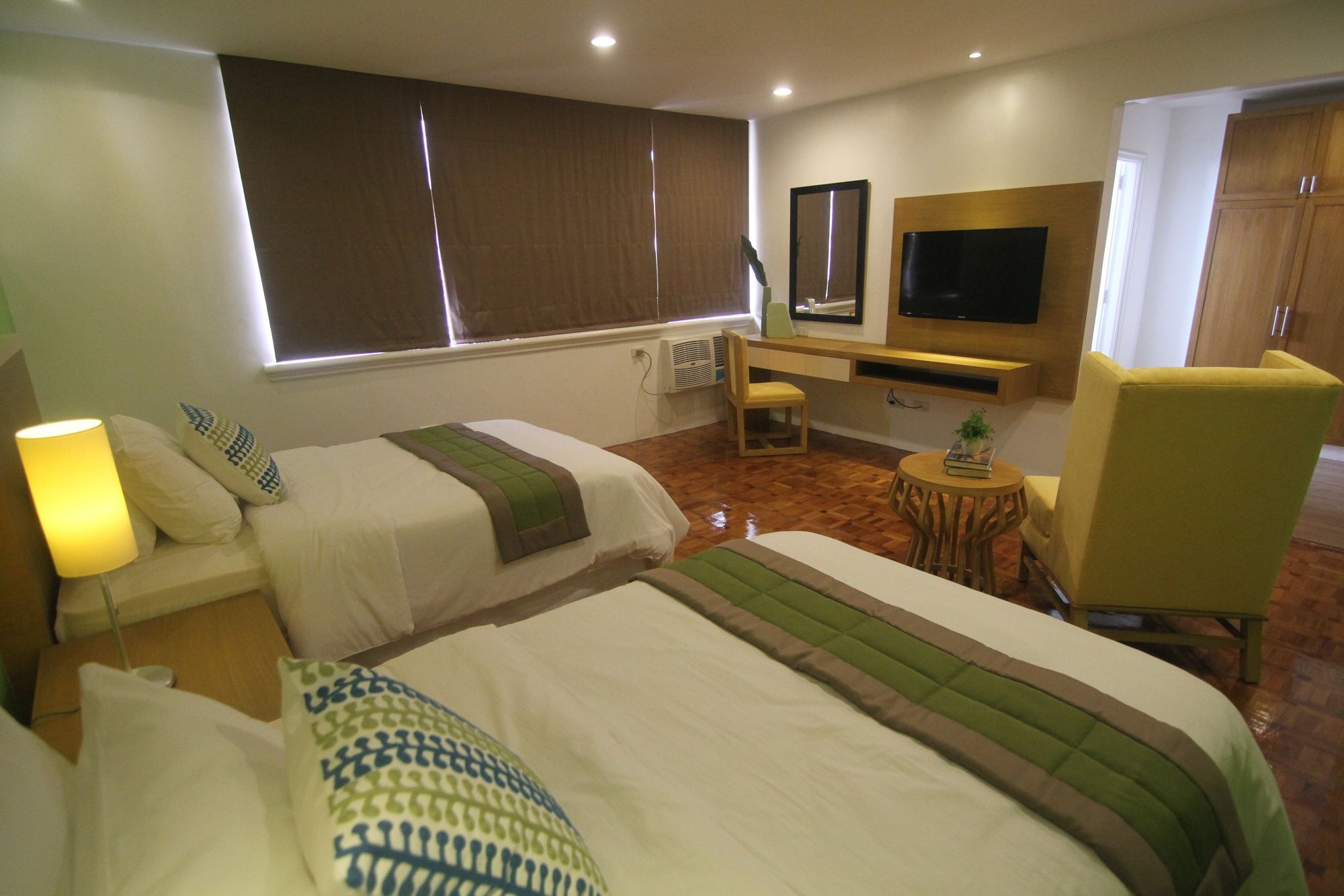 Reddoorz Plus @ Casino Street Makati Makati City Екстер'єр фото