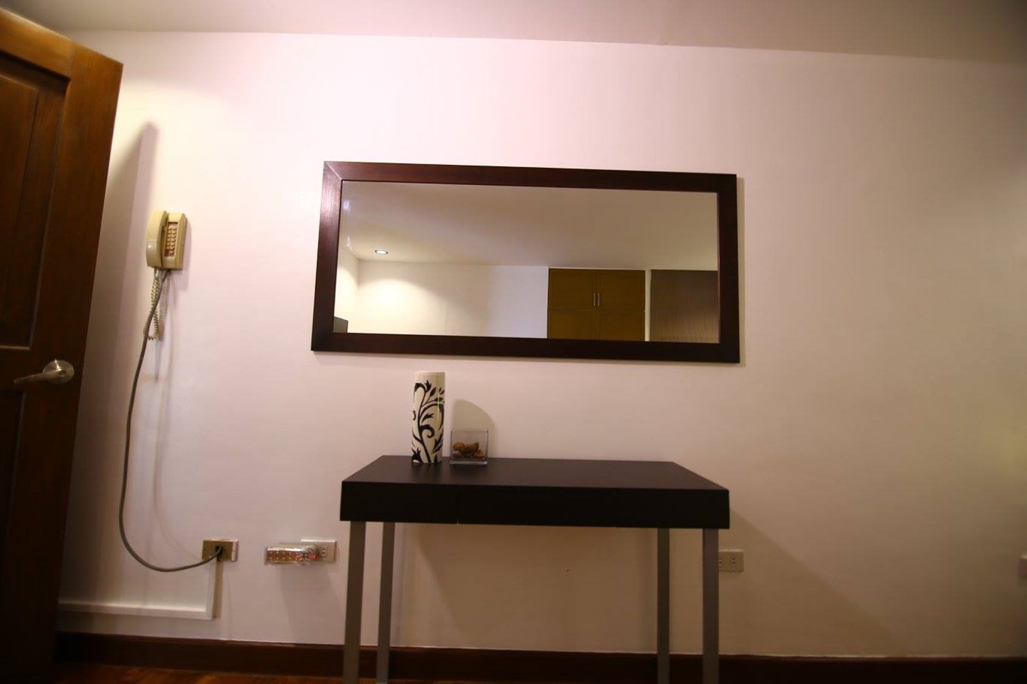Reddoorz Plus @ Casino Street Makati Makati City Екстер'єр фото