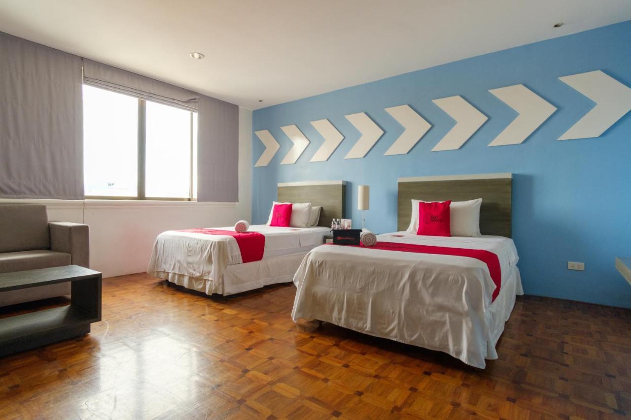 Reddoorz Plus @ Casino Street Makati Makati City Екстер'єр фото