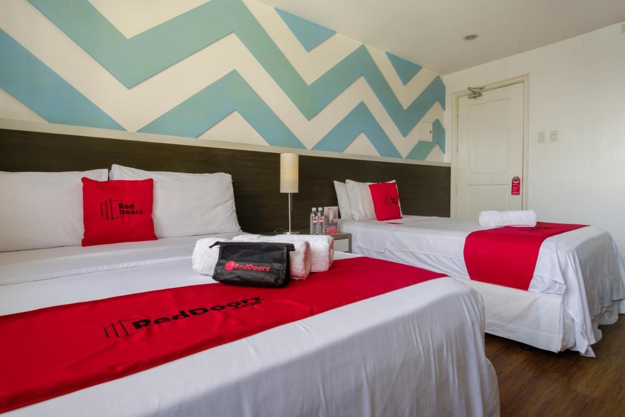 Reddoorz Plus @ Casino Street Makati Makati City Екстер'єр фото